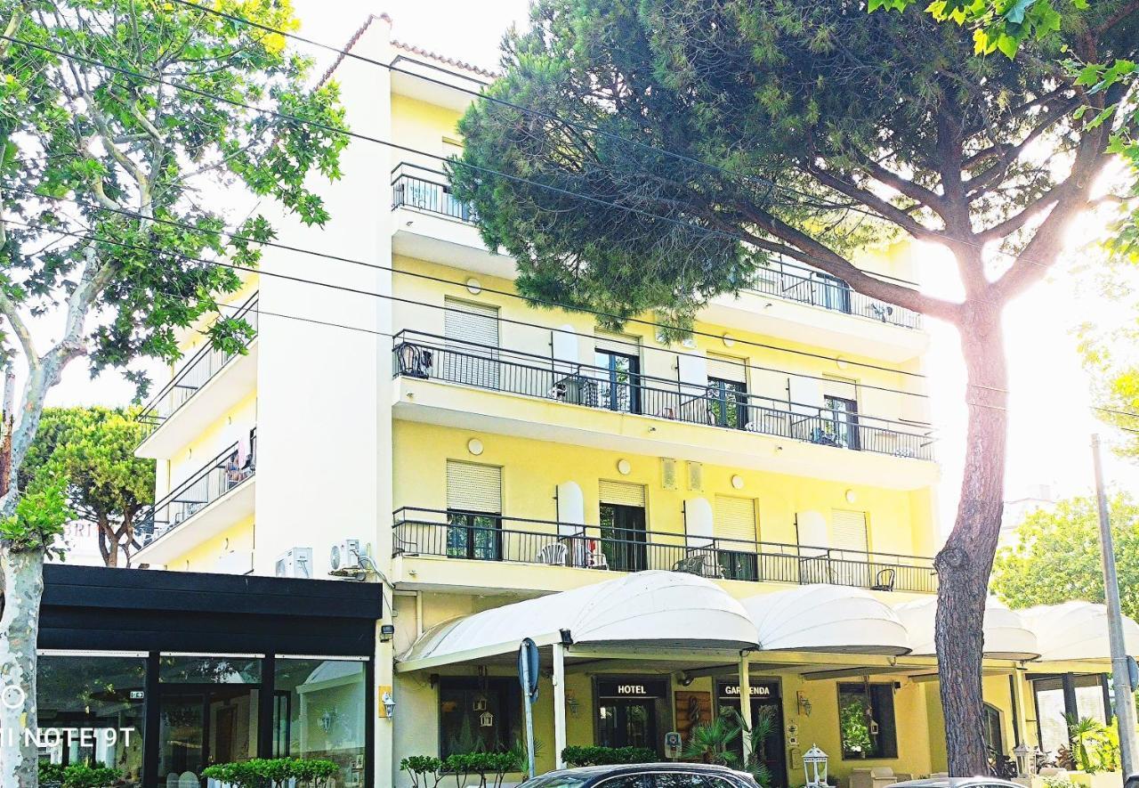 Hotel Garisenda B&B - In Centro A Riccione - Exterior foto